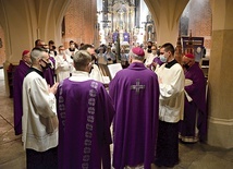 Liturgię rozpoczęło statio.