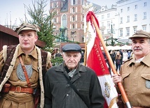 ◄	Por. Wacław Szacoń „Czarny” w czasach „przedcovidowych” regularnie brał udział w uroczystościach patriotycznych.