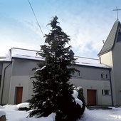 	Parafia została erygowana w 1995 roku.