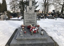 Od 5 października 2019 roku Tadeusz Gajda spoczywa na Wojennym Cmentarzu w Stalowej Woli.