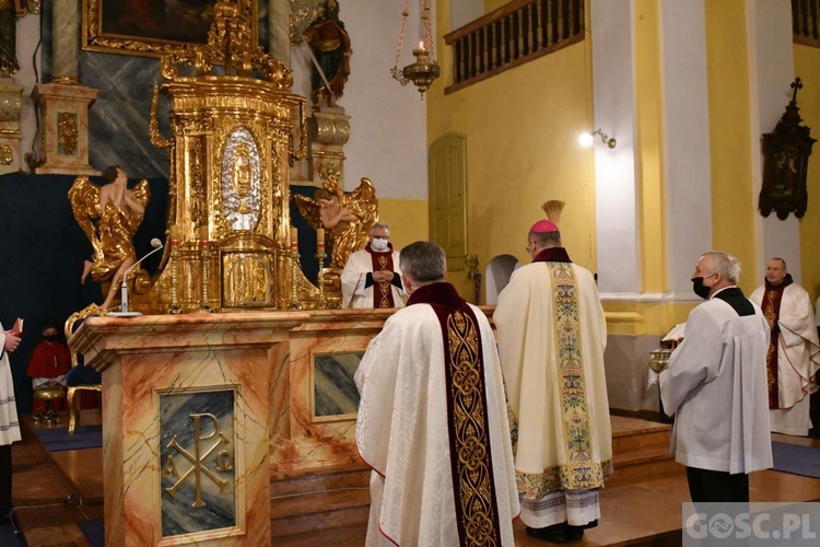 Konsekracja nowego ołtarza we Wschowie