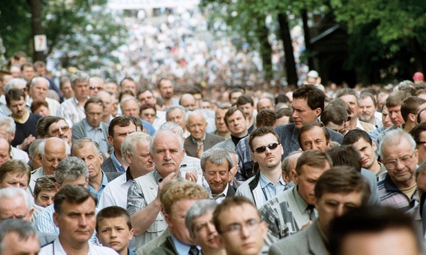 Modlitwa ludu w drodze