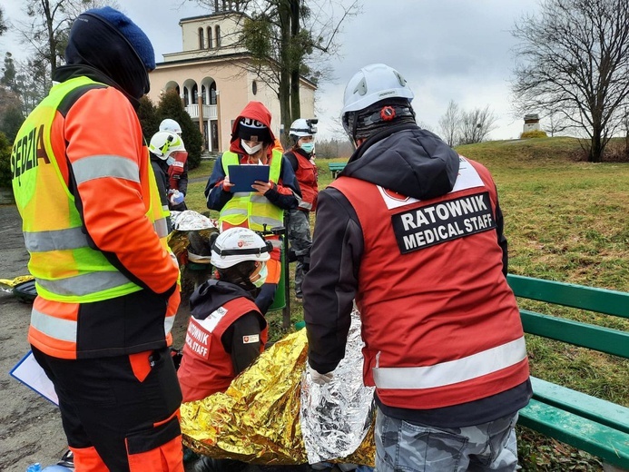 Maltańczycy z Andrychowa i Kęt na II Zimowych Mistrzostwach Ratowniczych - Skoczów 2021