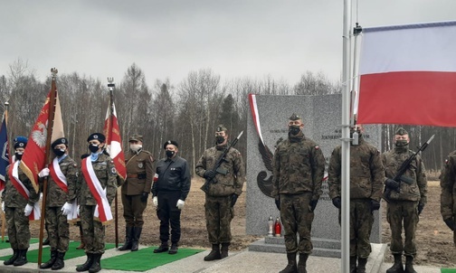 Katowice. Odsłonięto pomnik poświęcony pamięci Żołnierzy Wyklętych