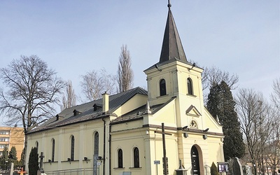 	Świątynia parafialna na bobreckim wzniesieniu.