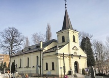 	Świątynia parafialna na bobreckim wzniesieniu.
