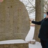 Pomnik w Bierzwnicy jest jednym z nielicznych,  który przetrwał do dziś. 