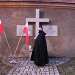 Szacunek, modlitwa i pamięć