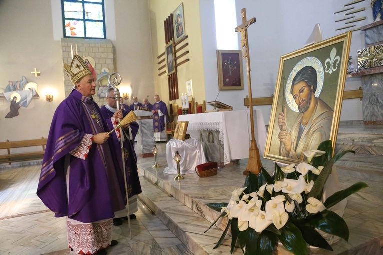 Poświęcenie witraży, drogi krzyżowej i obrazu św. Józefa