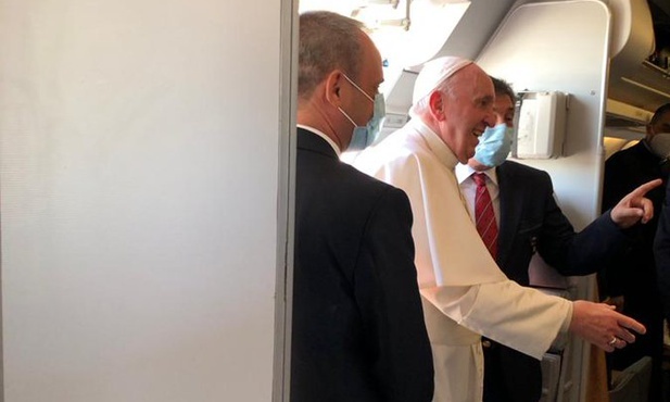 Papież Franciszek wrócił do Rzymu