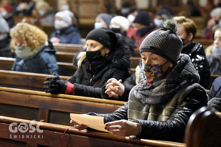 "Odkryj swoje piękno". Konferencja dla kobiet w Wałbrzychu