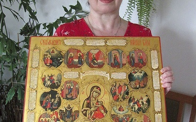 	Ikonopisarka ze swoim ulubionym przedstawieniem Akatystu Matki Bożej.
