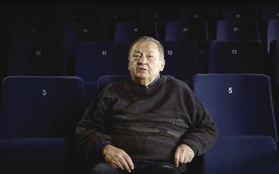 W pierwszym odcinku wystąpił Eugeniusz Wyrzykowski, emerytowany naczelnik i wójt gminy Stegna.