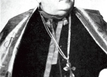 Edmund Nowicki, administrator apostolski w Gorzowie Wielkopolskim w latach 1945–1951, biskup koadiutor diecezji gdańskiej w latach 1951–1964, biskup diecezjalny gdański w latach 1964–1971.