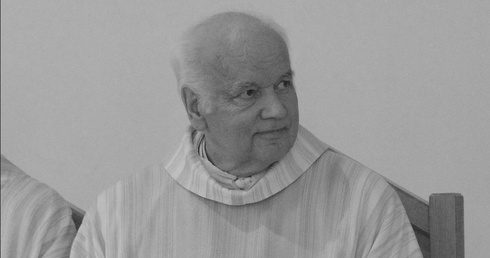 Śp. ks. kan Krzysztof Glaza.