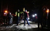 Młodzieżowa Droga Krzyżowa pod Krzyż Jubileuszowy na Hrobaczej Łące - 2021