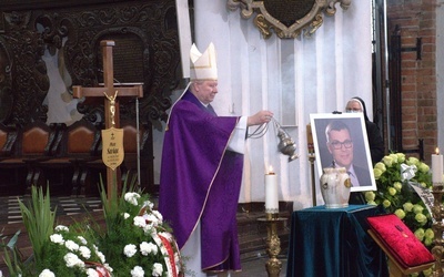 Ostatnie pożegnanie Piotra Świąca, dziennikarza TVP Gdańsk