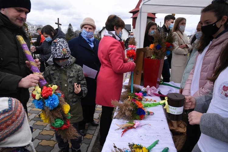 Kiermasz dla Antosia i szkoły w Krzeczowie