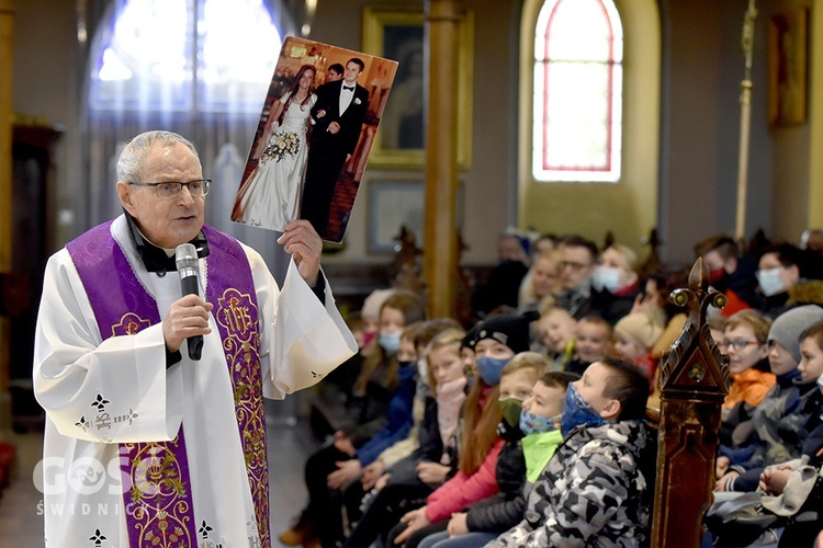 Rekolekcje z bp. Antonim Długoszem w Pieszycach