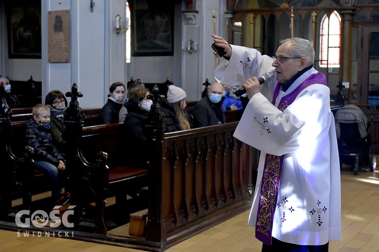 Rekolekcje z bp. Antonim Długoszem w Pieszycach