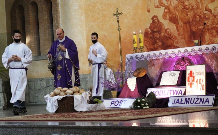 Wielkopostny dzień wspólnoty Ruchu Światło-Życie u św. Józefa w Oświęcimiu