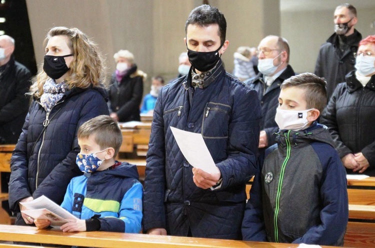 Wielkopostny dzień wspólnoty Ruchu Światło-Życie u św. Józefa w Oświęcimiu