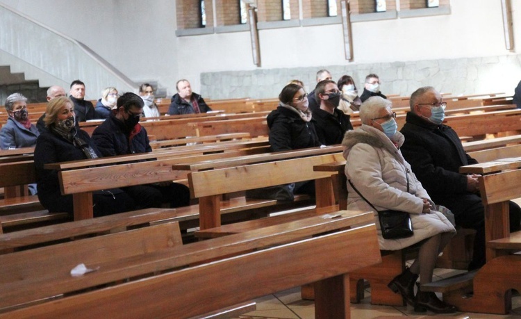 Wielkopostny dzień wspólnoty Ruchu Światło-Życie u św. Józefa w Oświęcimiu