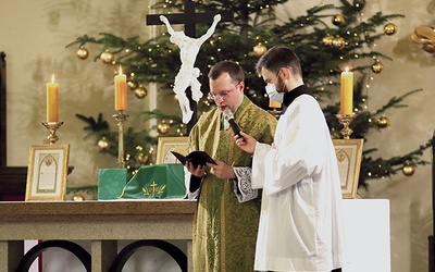 ▲	Opiekunem osób przywiązanych do dawnego sposobu sprawowania liturgii jest ks. Piotr Kruczyk.