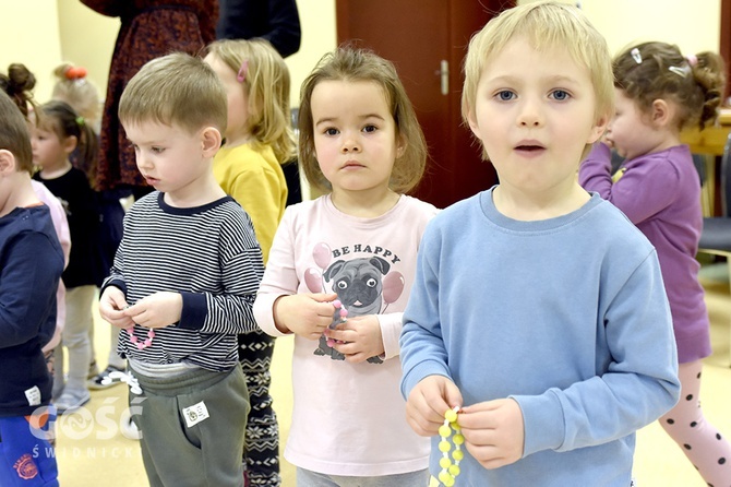 "960 godzin dla rodzin" w przedszkolu sióstr prezentek