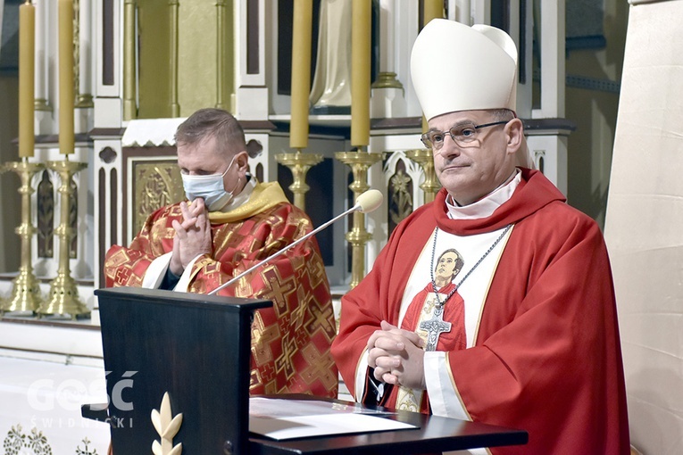Relikwie ks. Popiełuszki w parafii pw. św. Józefa Obl. NMP