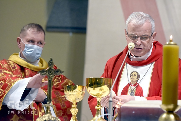 Relikwie ks. Popiełuszki w parafii pw. św. Józefa Obl. NMP