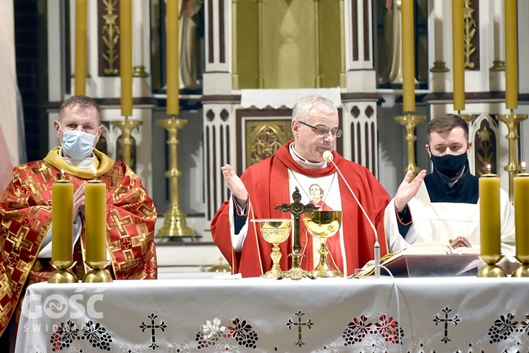 Relikwie ks. Popiełuszki w parafii pw. św. Józefa Obl. NMP