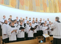 W seminaryjnej kaplicy.