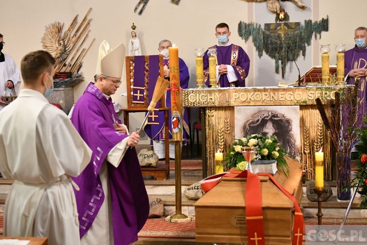 Ostatnie pożegnanie śp. ks. Zygmunta Lisieckiego