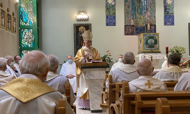Abp Skworc: Niech św. Józef pomaga ochraniać i budować Kościół!