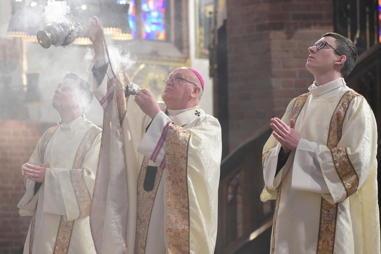 Uroczystość św. Józefa w konkatedrze św. Jakuba w Olsztynie