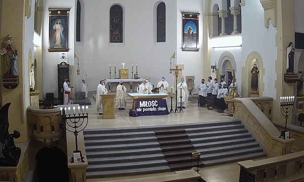 Abp Skworc: św. Józef to patron na trudne czasy