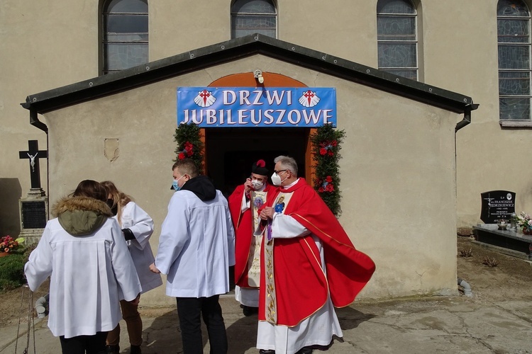 Otwarcie drzwi świętych w Konradowie