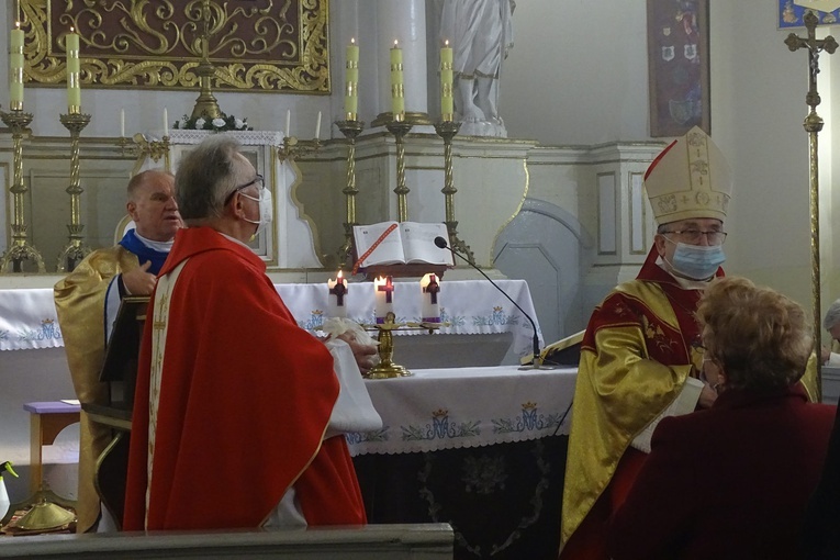 Otwarcie drzwi świętych w Konradowie