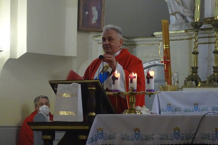Otwarcie drzwi świętych w Konradowie