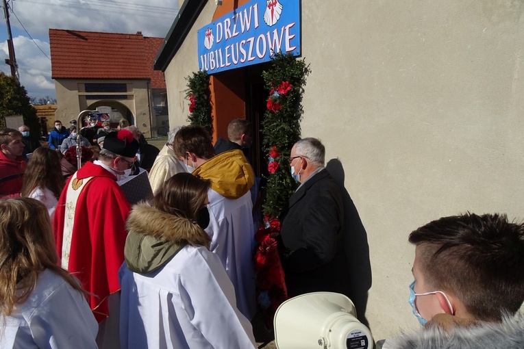 Otwarcie drzwi świętych w Konradowie