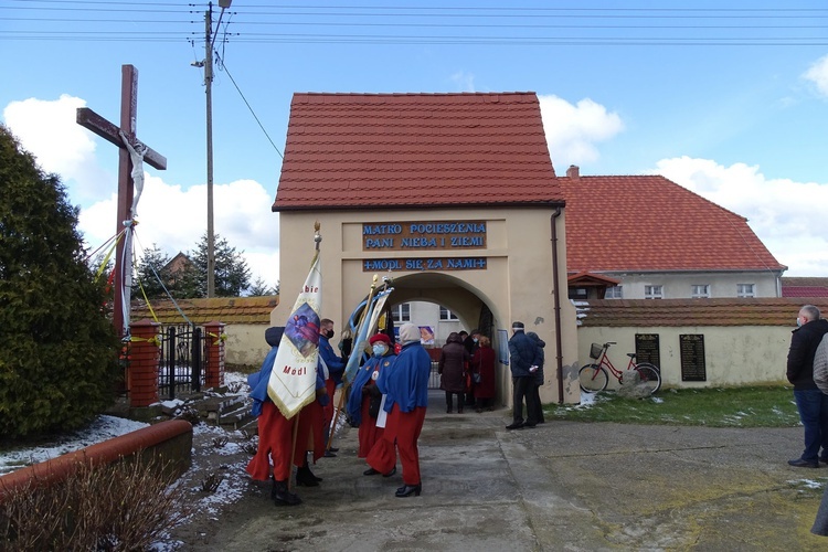 Otwarcie drzwi świętych w Konradowie