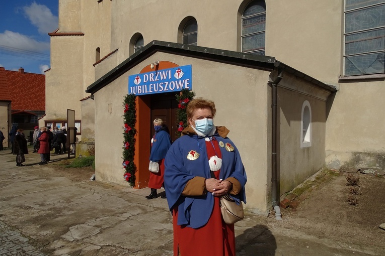 Otwarcie drzwi świętych w Konradowie