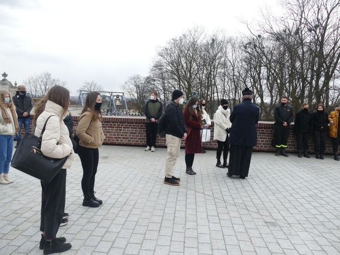 Pielgrzymka maturzystów z Dolnego Śląska na Jasną Górę - cz. II