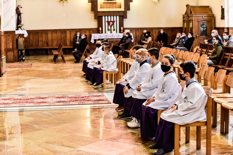 Tarnów. Nowi ministranci w parafii Najświętszego Serca Pana Jezusa