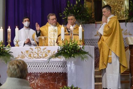 Uroczystość św. Józefa na Złotych Łanach z bp. Romanem Pindlem