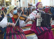 Kamilla Biniek-Kaczorowska z mamą Haliną.