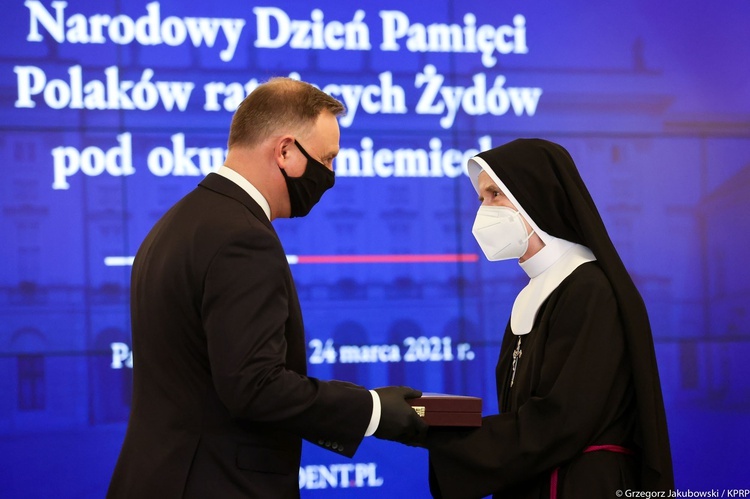 Ratowali Żydów, ocalili człowieczeństwo