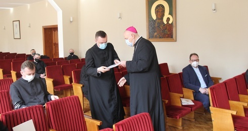 Ukończyli kurs proboszczowski