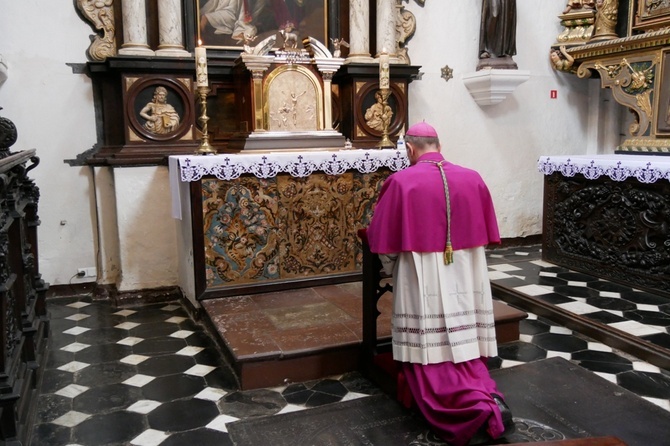 Kanoniczne objęcie archidiecezji gdańskiej przez abp. Wojdę